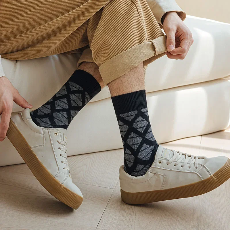 Mens Plaid Socks Autumn Winter Fashion Knitting Cotton Long Socks Men Business Male Casual Harajuku Streetwear Sports Socks Sox