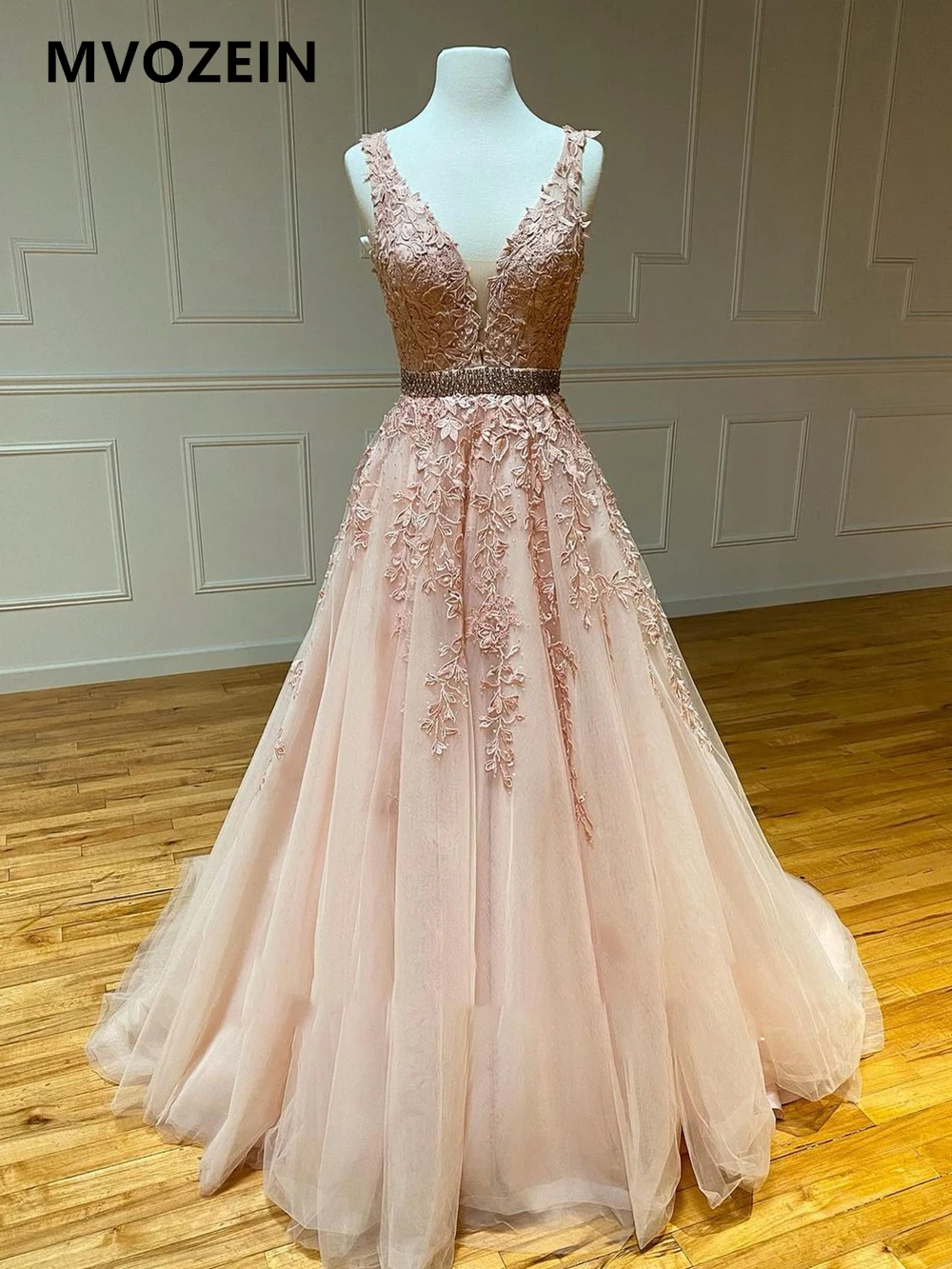 Youthful Prom Dresses for Black Girls 2023 Lace Beading A-Line V-Neck Tulle V-Back Zipper Floor Length Formal Evening Dress