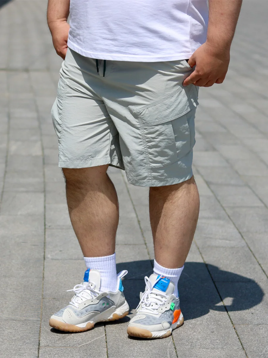 

TRCE Outdoor Quick Dry Large Pocket Workwear Shorts Men Summer Loose Drawstring Five-Quarter Casual Pants Nylon Fabric