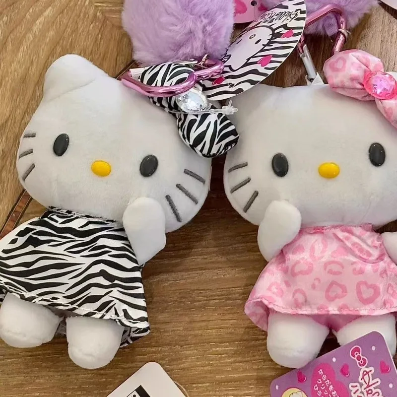 NUOVI stili Hello Kitty leopardo nero Peluche Portachiavi Sanrio Peluche Gattino Anime Animali di peluche Ciondolo Fascino per borsa femminile
