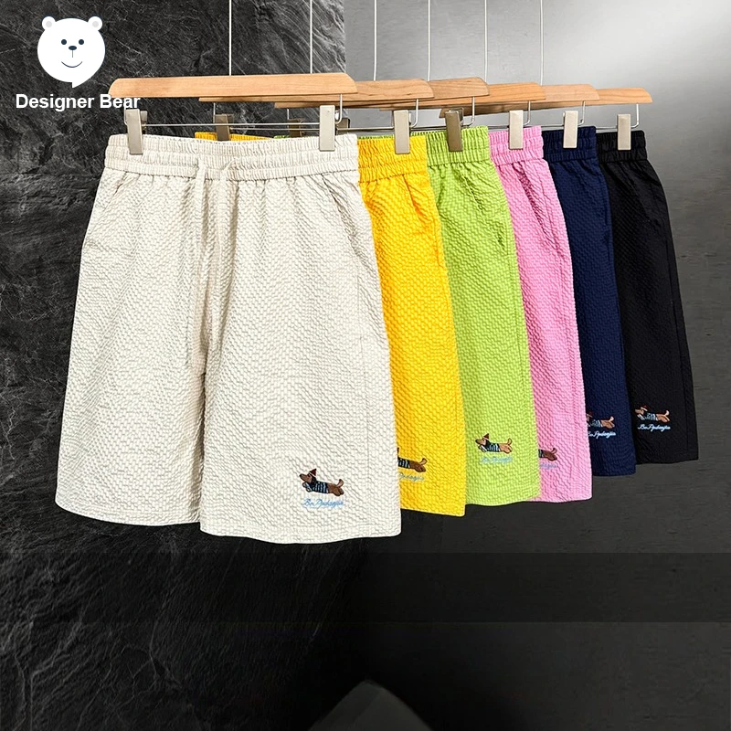 

Летние тонкие мужские шорты из пузырчатой пряжи, быстросохнущие, с вышивкой таксы, повседневные пляжные шорты, плавки в дофаминовых цветах для мужчин