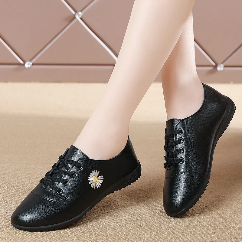 Genuine Leather Soft Sole Walking Shoes for Women Lace Up Sneakers Female Luxury Slip-On Flat Single Loafers Woman Spring Summer