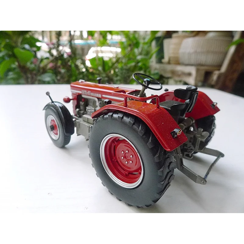 SCHUCO 1:32 مقياس D 200 S. rot جرار ألماني مزرعة سيارة الراتنج نموذج مجموعة كلاسيكية تذكارية زخرفة عرض الديكور #6