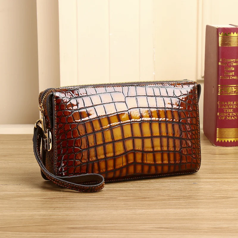 New Genuine Leather Handbag Crocodile Large Capacity Multi compartment Men\'s Handbag Fashionable High end Handdrawn Handbag