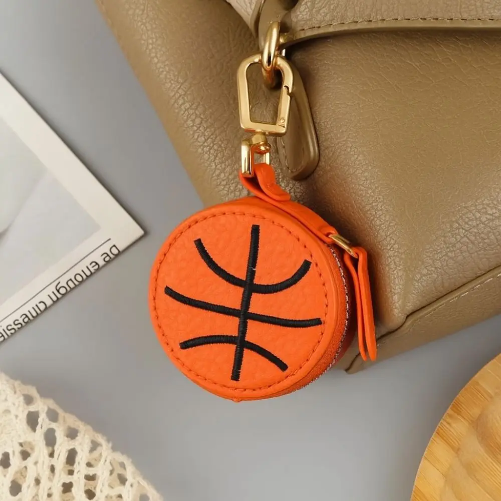 موضوع رياضي بو الجلود عملة صغيرة حقيبة كرة القدم كرة السلة الرياضة الكرة قلادة الرجبي الإبداعية المفاتيح محفظة نسائية للعملات المعدنية حقيبة التبعي #4