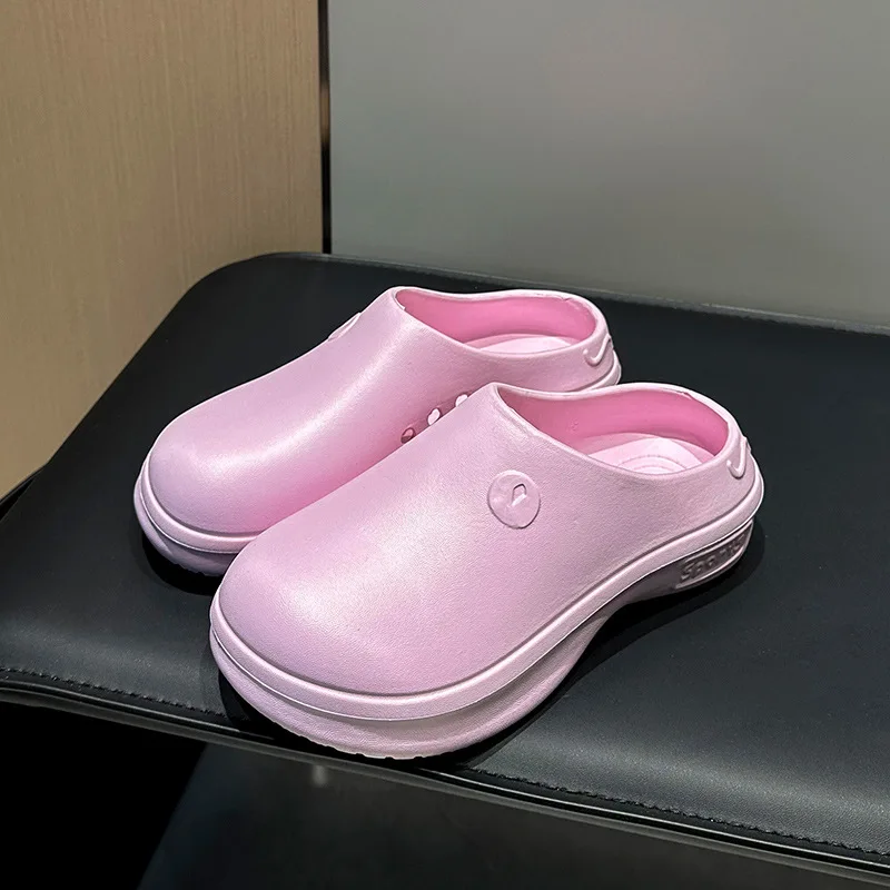 Zapatos de chef para mujer, nuevos, antideslizantes y desodorantes, especiales para enfermeras, zapatos con orificios para quirófano, para usar en verano.