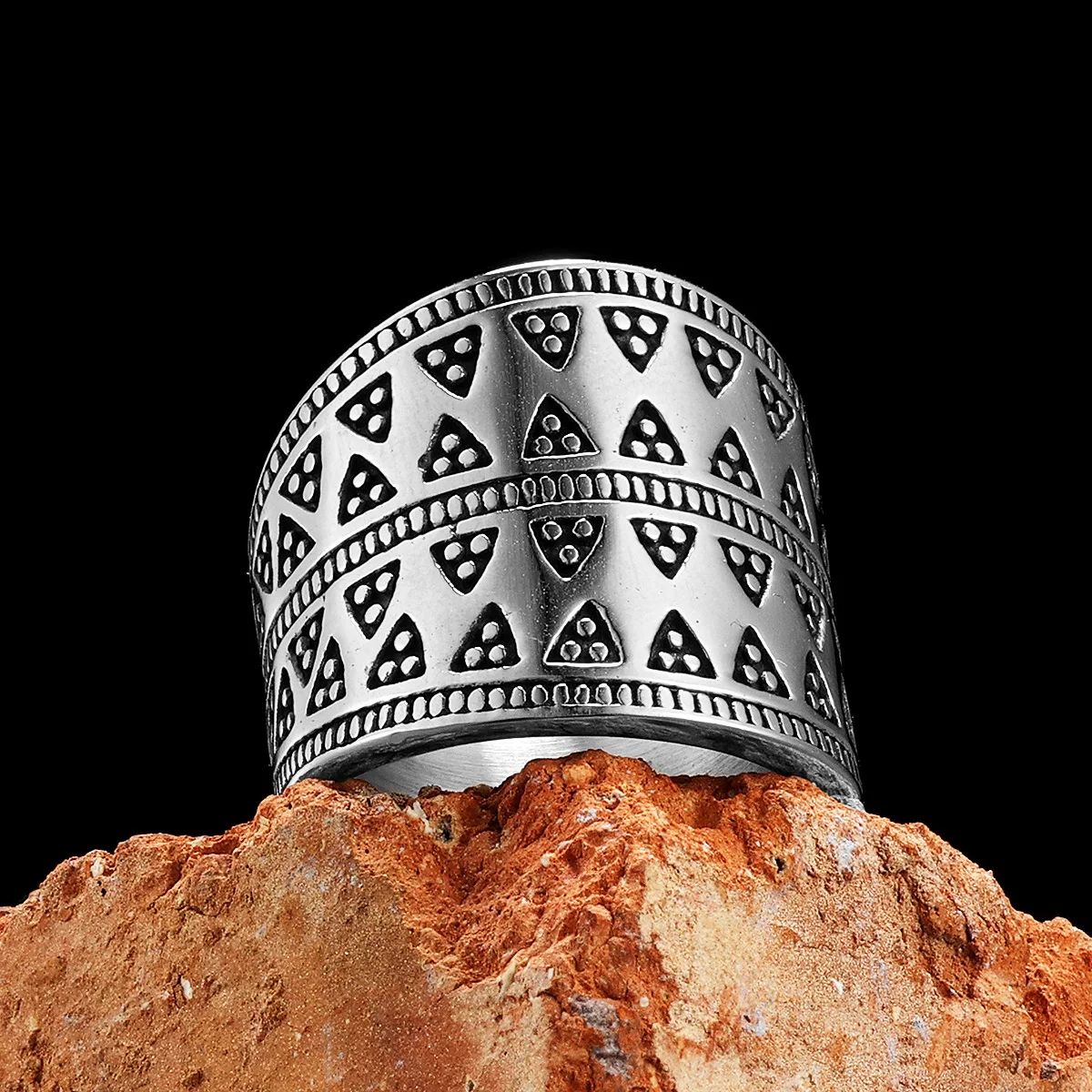 

Aesthetic Geometry Triangle Men Rings Stainless Steel Punk Vintage Unique Fashion Jewelry Accessories For Women Gift Wholesale