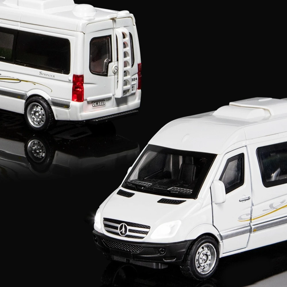1:32 スプリンターRVおもちゃ車モデル合金ダイキャスト車両プルバックライト付きMPVバンミニチュアモデル男の子へのギフト