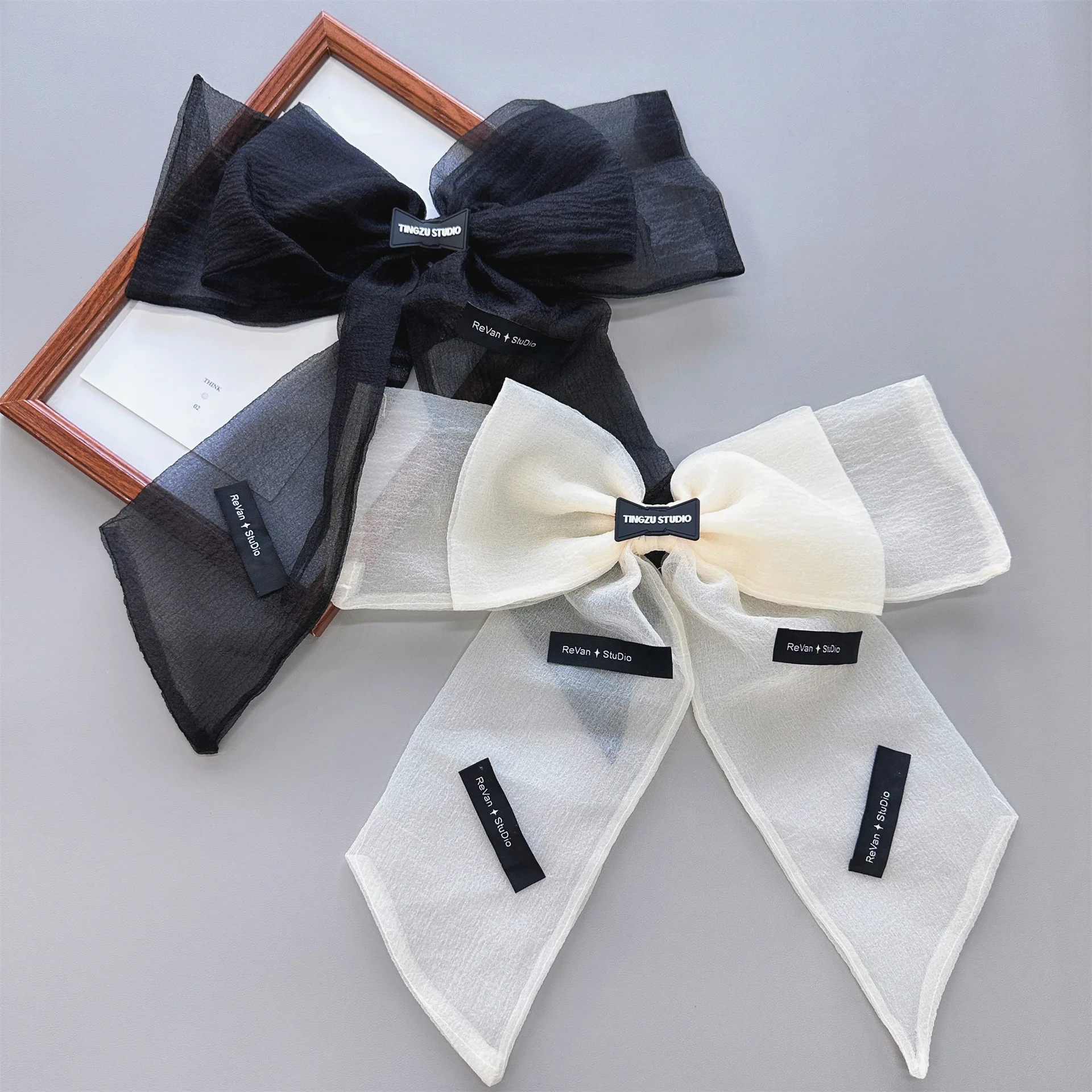 

DIY Double-Layer Large Bowknot Brooch for Satin Dress, Manufacturer Direct Sale of Accessories for Bridal Gowns and Evening Dres