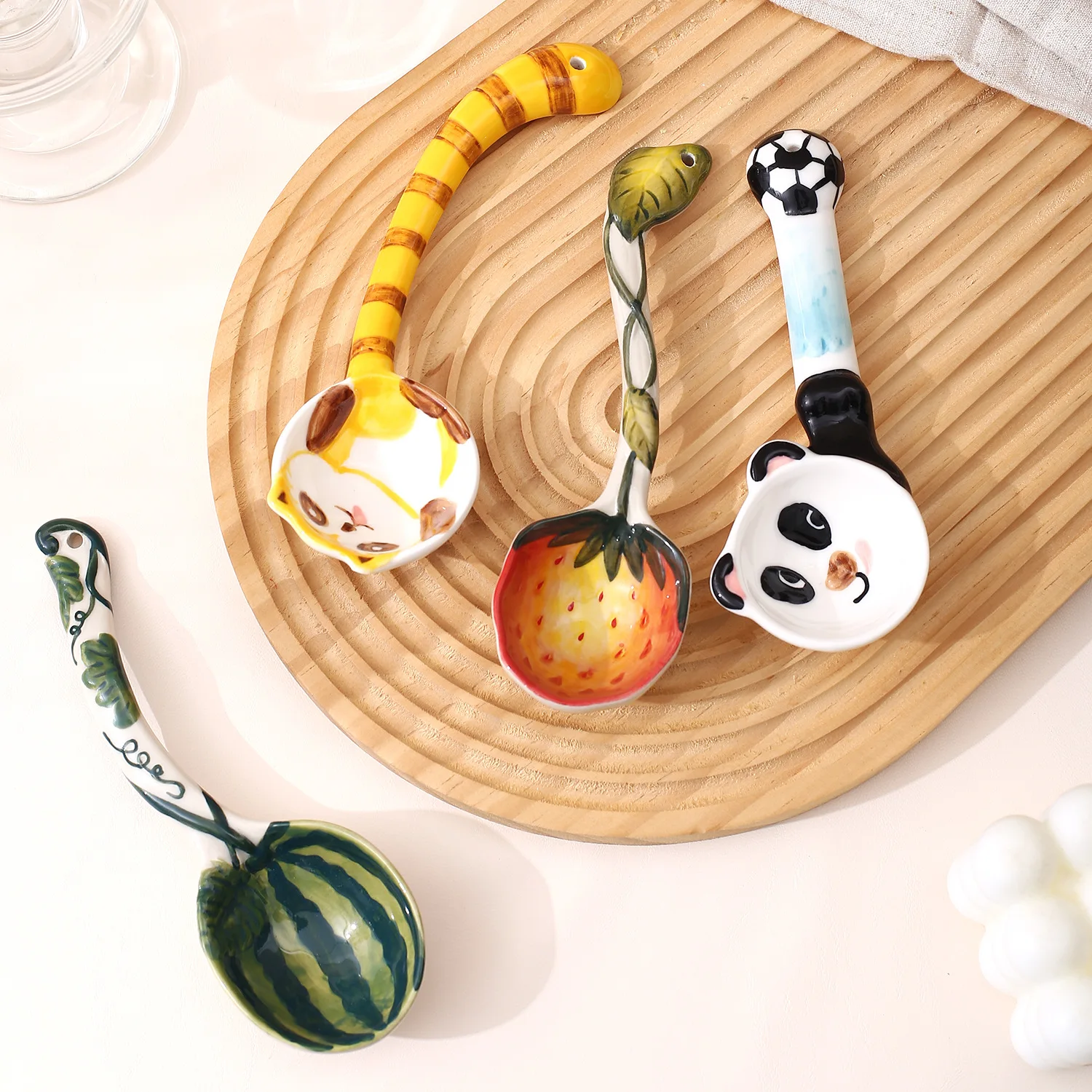 Handmade Ceramic Animal Ice Cream Spoon Japanese style Cute Cartoon Spoon Raccoon Panda Shaped Soup Spoons