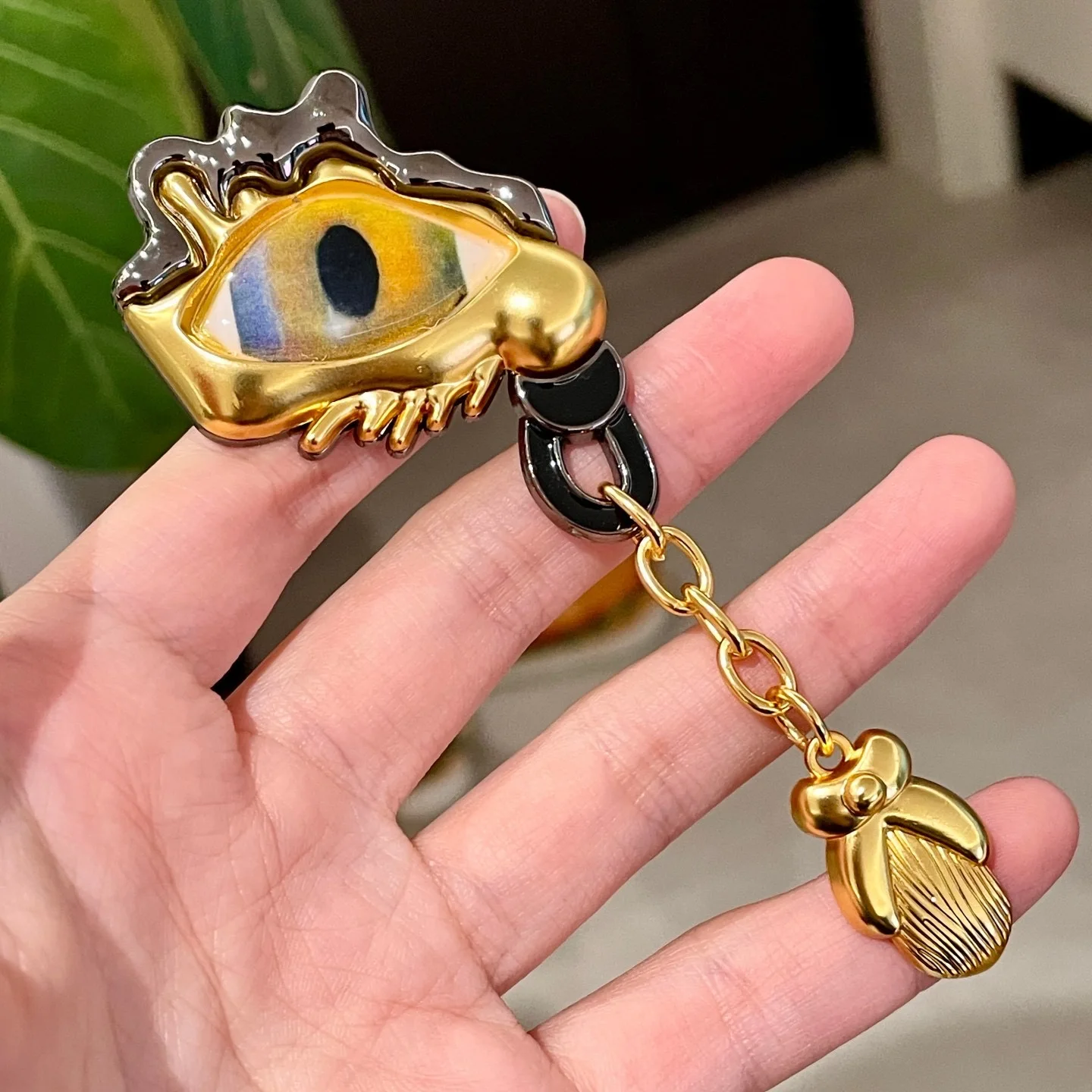 Vintage Großäugiges Abzeichen Cosplay Teufelsauge Brosche Luxus-Anstecknadel Halloween-Party Kostüm-Accessoires Quasten-Abzeichen Sammlerstück Geschenk – Detail 9