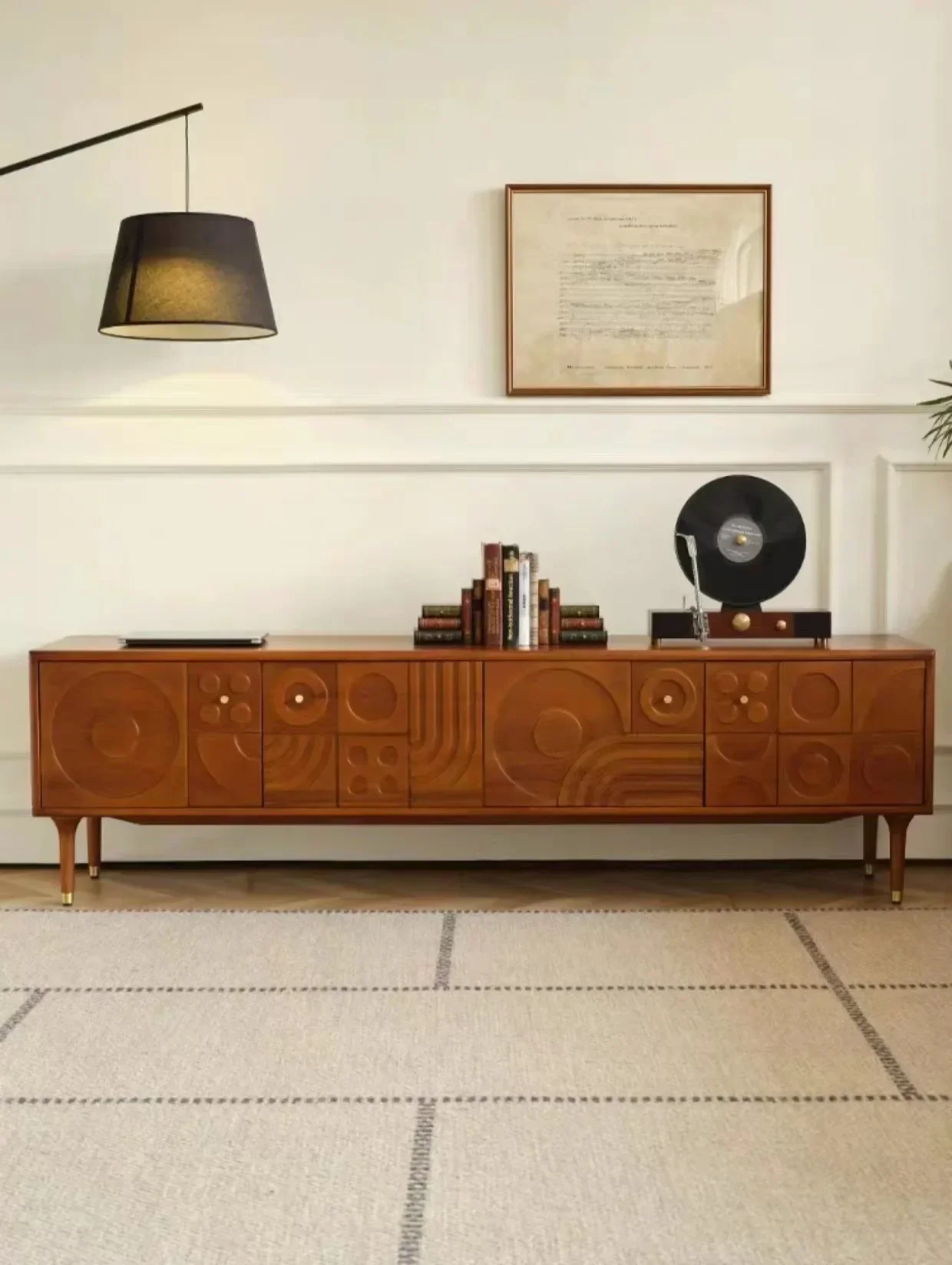 Creative medieval all-solid wood TV carved four doors French retro style living room audio-visual side cabinet design furniture