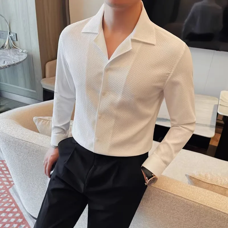 2024 Lente Geruit Patroon V-Hals Shirt Voor Mannen Merk Slanke Casual Business Formele Jurk Shirts Smoking Blouse Sociale Mannen Kleding