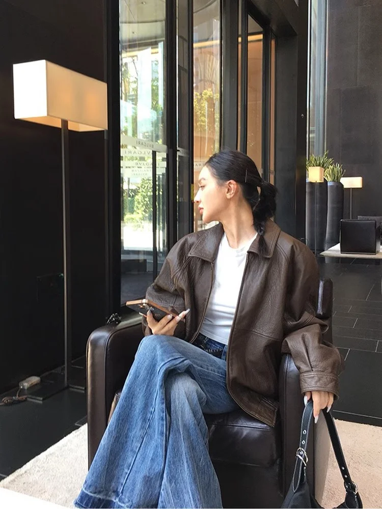

Retro Brown Leather Jacket Women's Loose Sheepskin Pilot Coat Autumn Winter High Quality Fashionable Commuter Style with Pockets