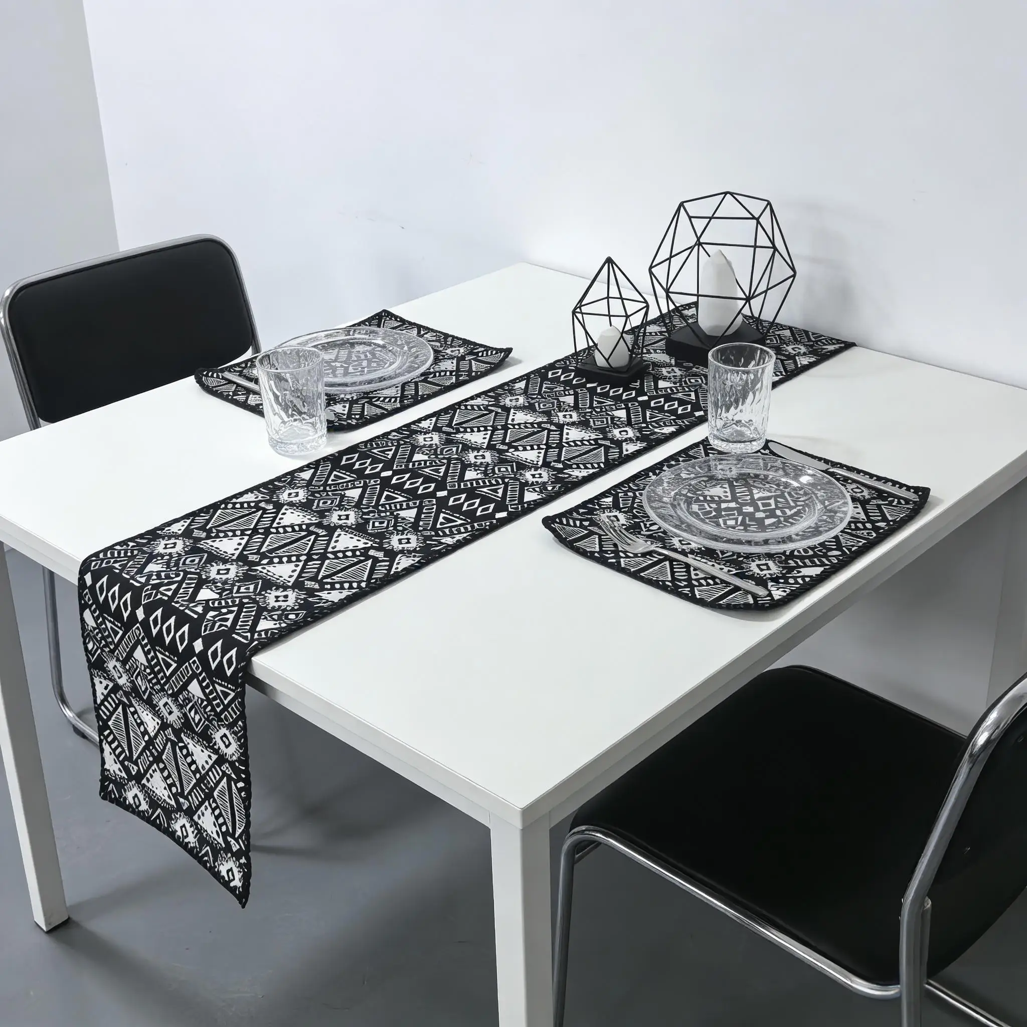 Decorative Table Runner Nordic Cotton Linen Table Runner Multi-Functional Table Runner for Dining Table TV Cabinet Center Table
