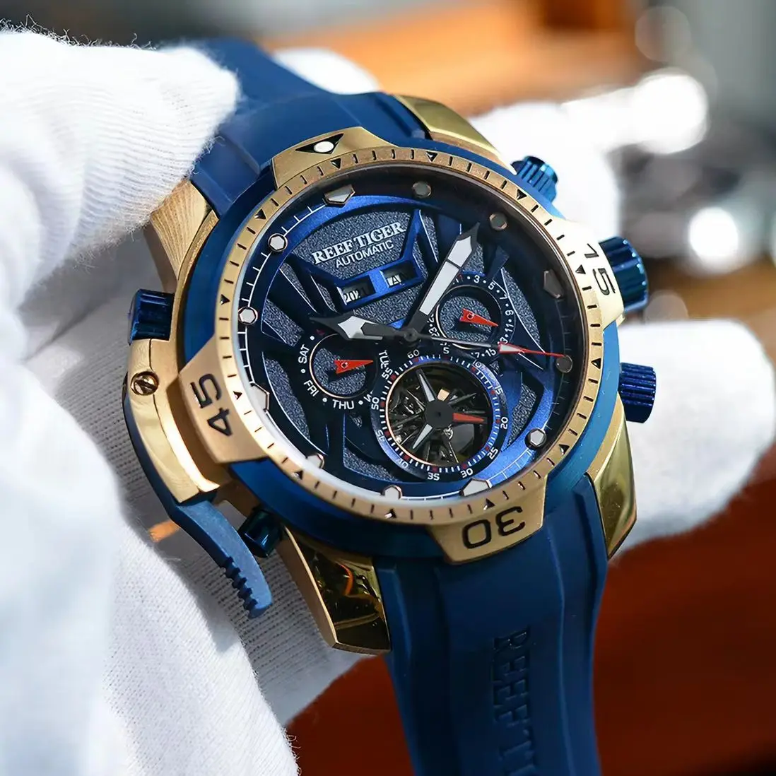Reef Tiger Men Automatic Watch 46mm Mechanical Wristwatch Luminous Sapphire Mirror Luminous Multi Dial Year Month Week Date