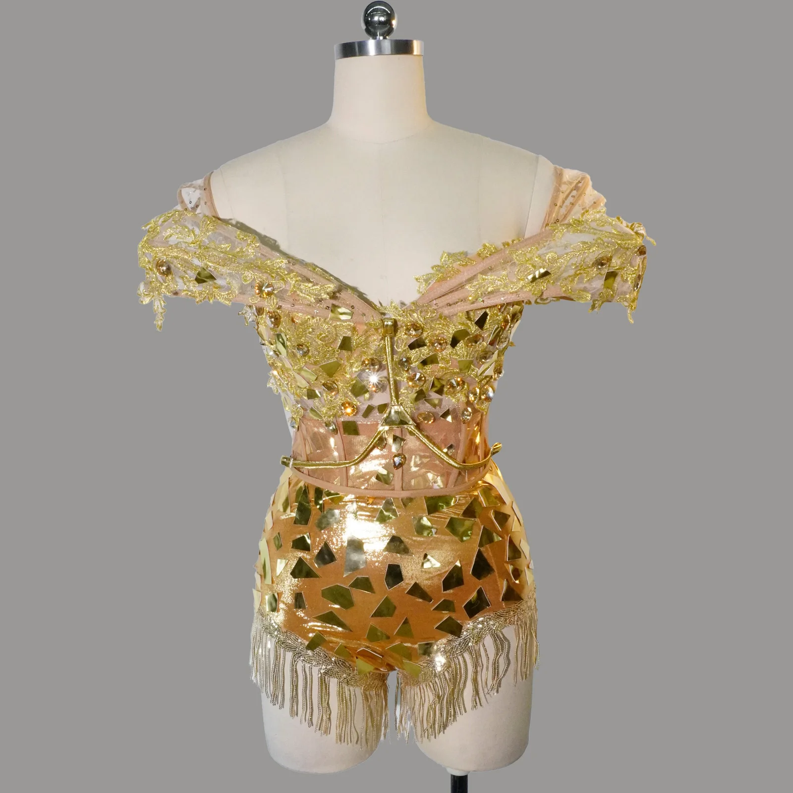 

Sexy luxury Golden Patchwork Sequined Tasseled Halter Backless Oversleeve Irregular Short Latin Dance Dress drag queen outfits