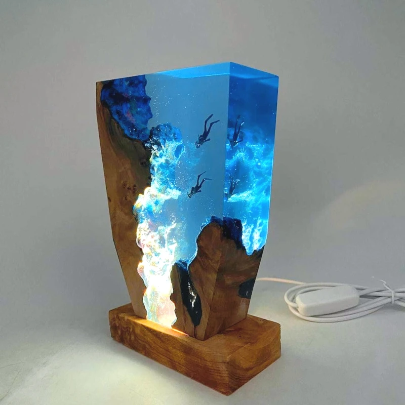Seabed Exploration Organism Diver Resin Lamp Unique Bedroom Office Decoration Night Light Marine Decor Birthdays Holidays Gift