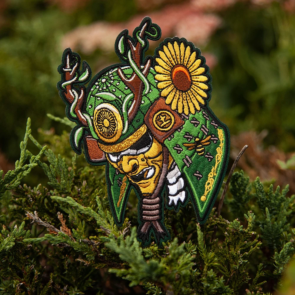 Gold Green Japan Samurai Skull Embroidered Patches Iron On For Clothing Punk Sunflower Helmet Applique Embroidery Badge Jacket