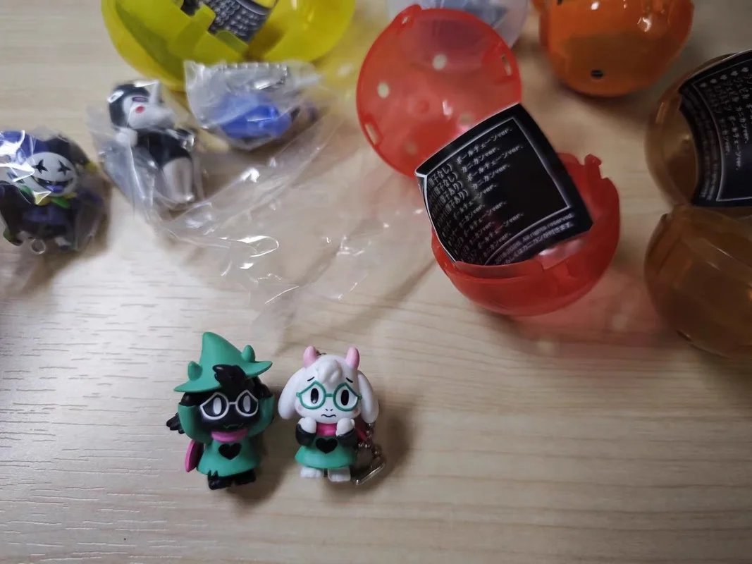 Bandai Deltarune Gashapon Figure Keychain Collectible Game Character Pendant Hanging Charm For Bag Decoration Game Fans