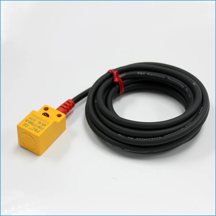 

Proximity switch F3N-17TN05-N/N2/P/P2 R2M three-wire NPN normally open PNP normally closed 24V
