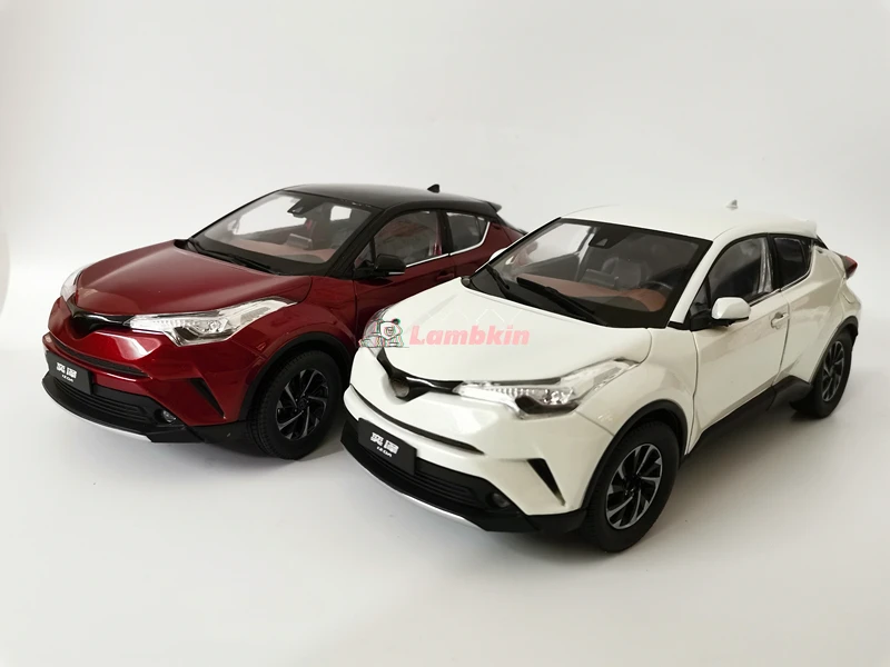 Original 1:18 For TOYOT IZOA car model simulation alloy car model collectible ornaments gift miniature