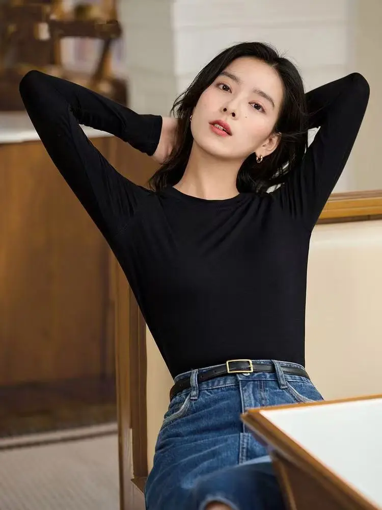 Top wit slim-fit ondershirt dames 2024 lente en herfst nieuwe basic effen kleur met lange mouwen alles met elastische T-shirts