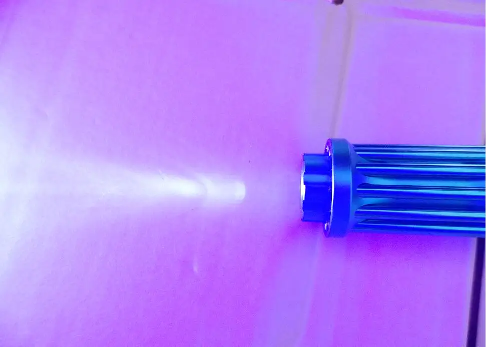 puntero-laser-azul-mira-laser-de-450-nm-linterna-laser-led-de-alta-potencia-y-enfoque-herramienta-de-entrenamiento-para-gatos-juguete-para-acicalar-a-los-gatos-linterna