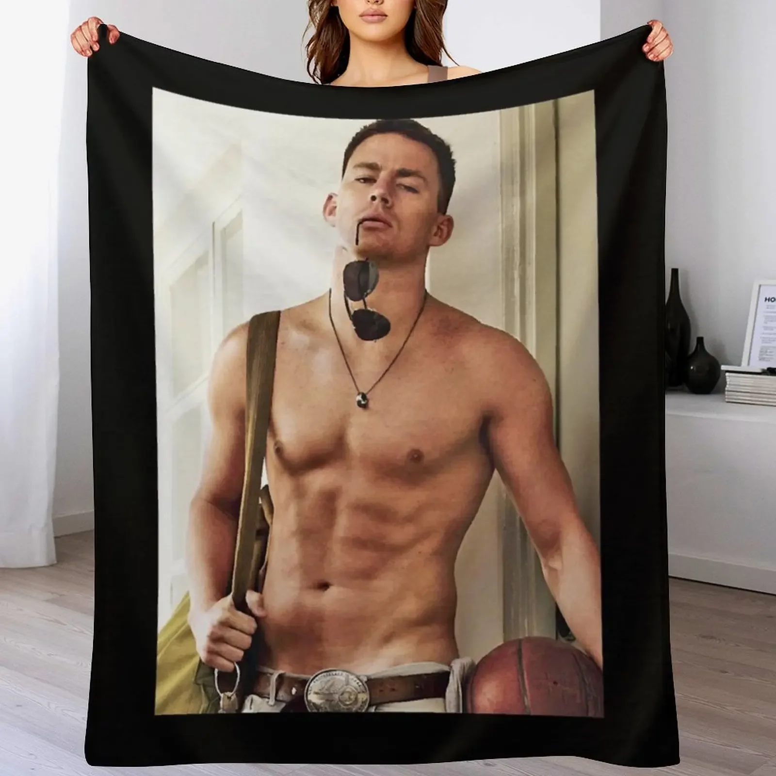 Channing Tatum Shirtless Classic Throw Blanket Lightweight Cozy Blanket for Bed Sofa