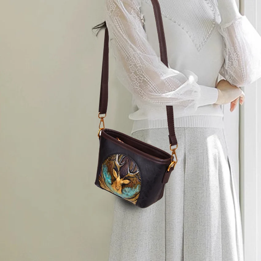 Classic Women Pocket Luxury Designer Shoulder Bag Small Crossbody Purse for girls Simple Travel Mobile Phone Change Tissue Bag