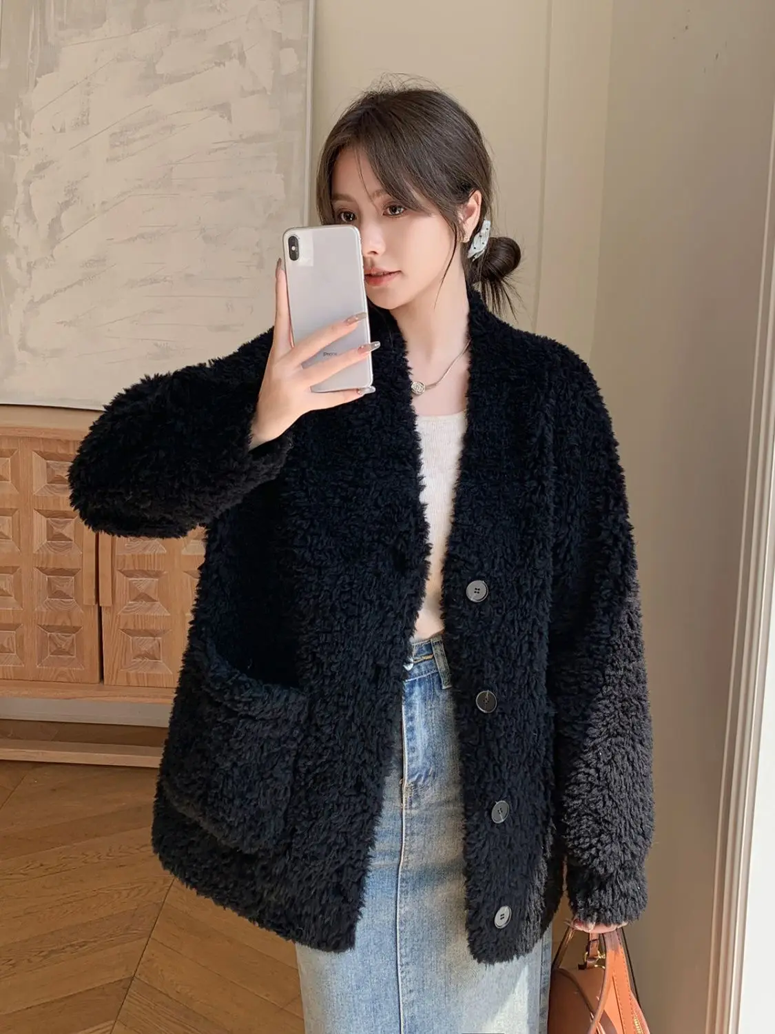 

2026 осенне-зимняя женская куртка из овечьей шерсти, свободная меховая интегрированная куртка с v-образным вырезом