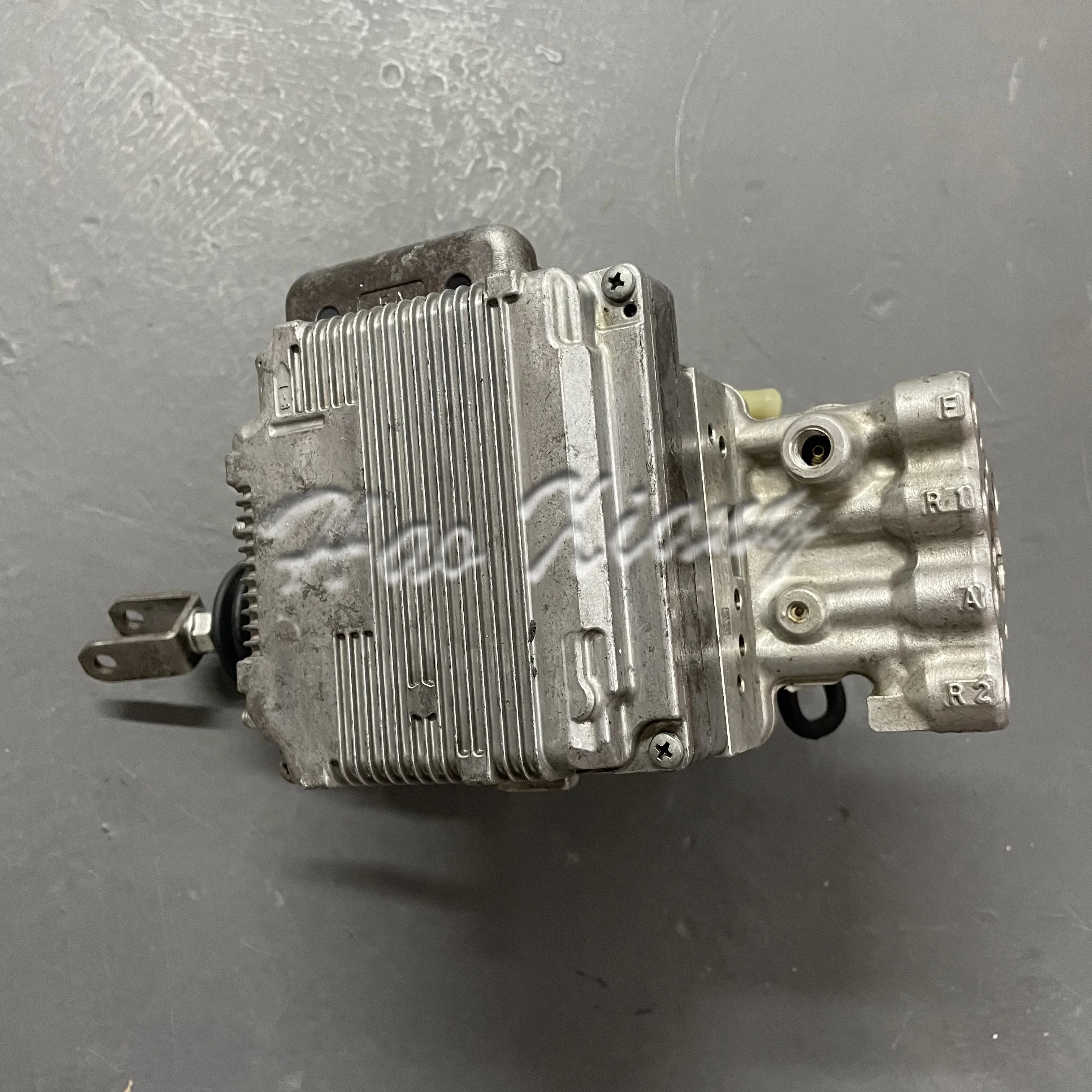 Auto ABS Brake Actuator Pump Assembly 47210-47150 for