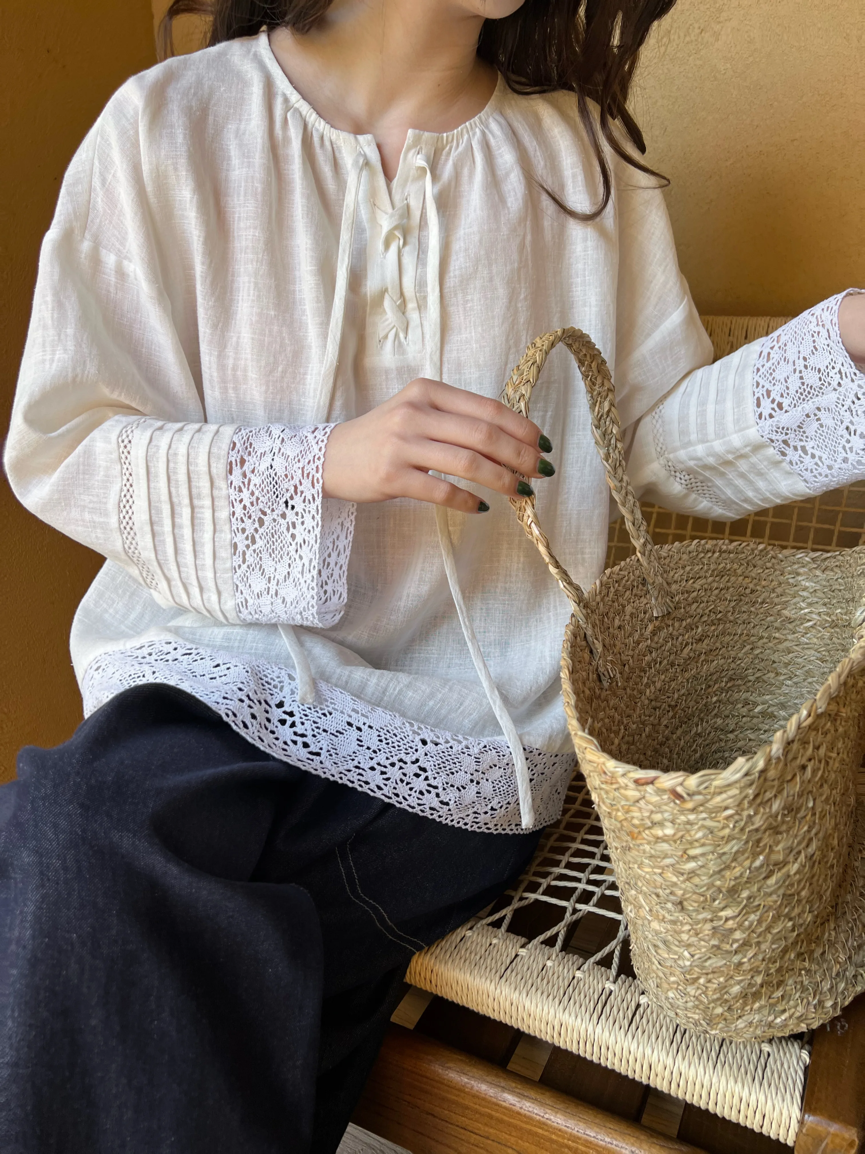 

Блузки и рубашки из рами для женщин, весна-лето, белые, с кружевными вставками, свободного кроя, с длинным рукавом, элегантные, повседневные, французский стиль, на рост 118-122 см