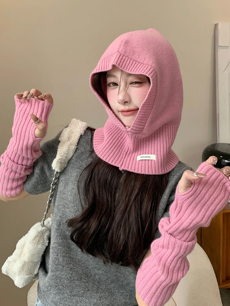 赤いウールニットの帽子とスカーフのセット、ストリートスタイル、つばなしのハイカットキャップ、ティーンエイジャーと若い大人向け、幾何学的なカラーブロックパターン