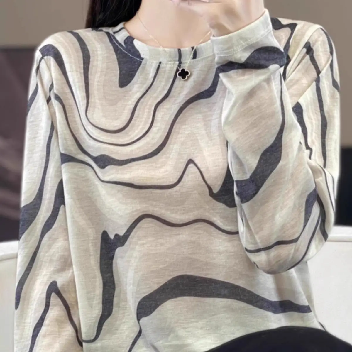 

Slim Fit Long Sleeve T-Shirt Women's Summer White Stripes Sun Protection Casual Knitted round Neck Regular Length Top