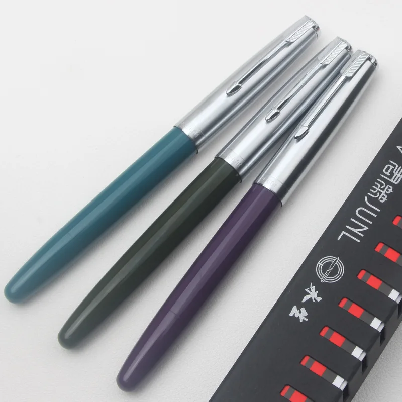 

Ручка-фонтан Yongsheng 601 высокого качества, вакуумная, с многоцветным корпусом из полимерной смолы, серебряным колпачком, пером EF/F, для плавного письма, школьные канцелярские принадлежности