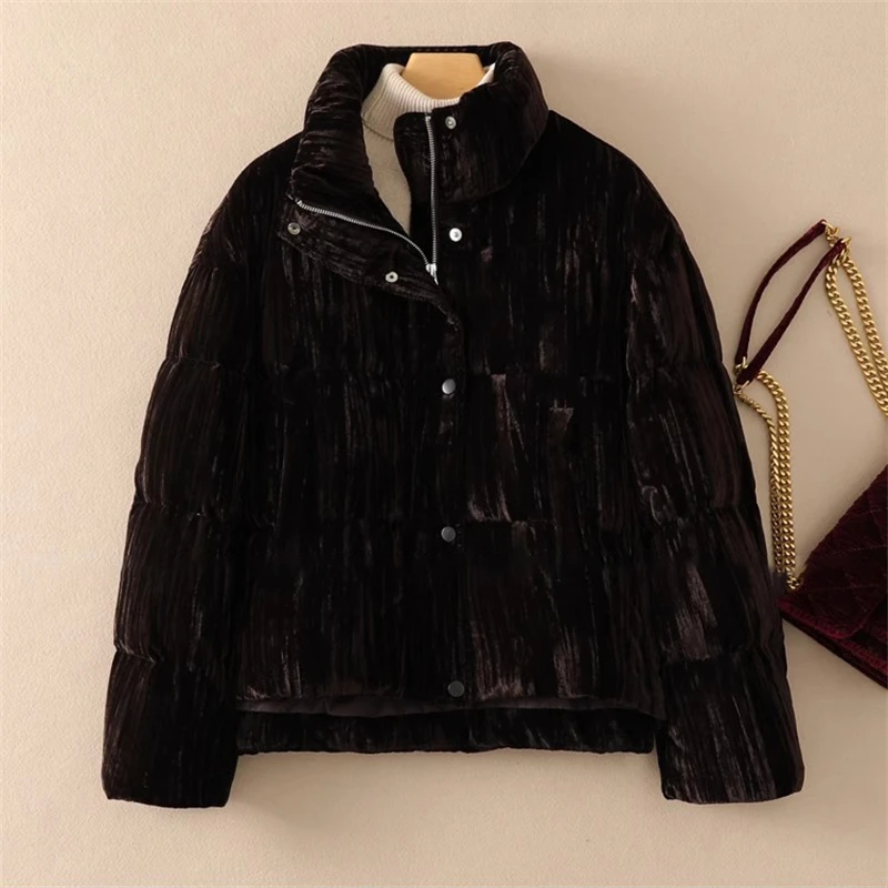 Chaqueta de plumón cálida y gruesa de terciopelo con cuello levantado para mujer, abrigo de plumón de pato blanco corto ajustado a la moda de alta calidad, novedad de invierno de 2025