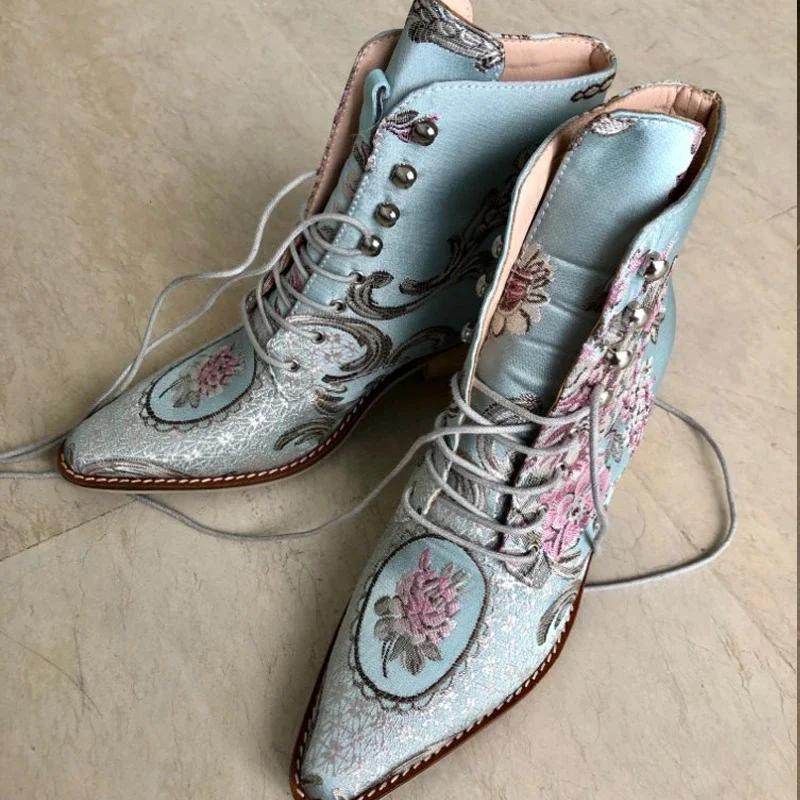Women ankle boots free big size 23-26.5cm length shipping women shoes winter woman embroidered Flower fashion all match