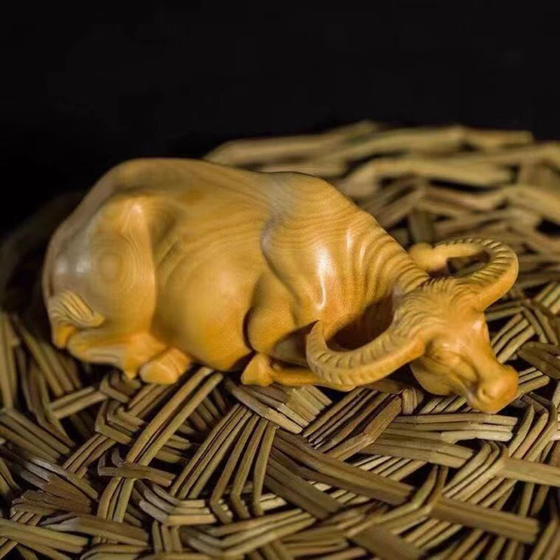 Hand-Carved Boxwood Ox Statue Chinese Zodiac Wooden Bull Figurine Mini Wood Cow Sculpture Home Office Desk Decor Gift