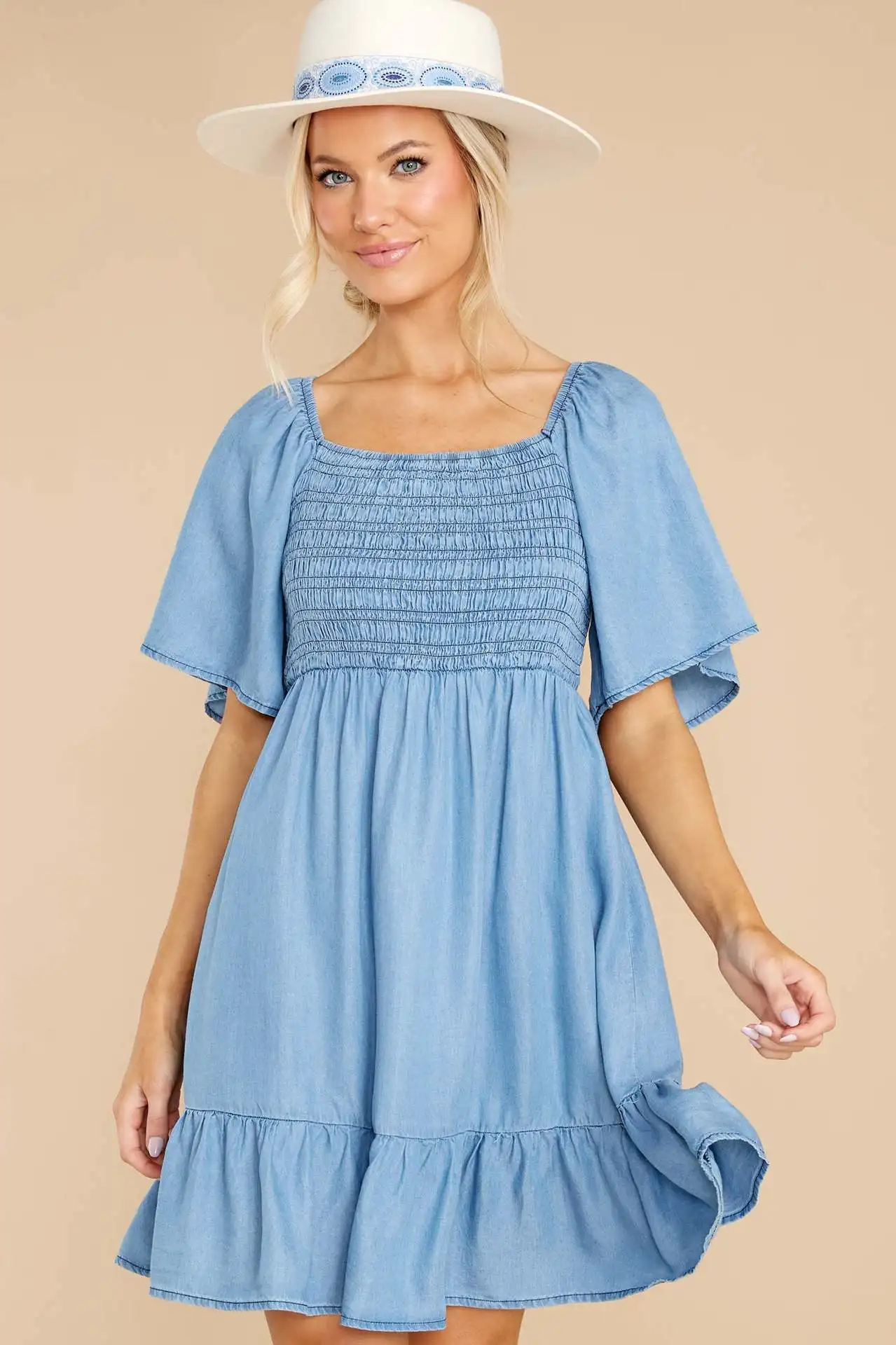 Nouvelle mode décontracté à la mode jean ample à manches courtes robe en jean lavé bleu clair couleur unie robes en jean femme Streetwear