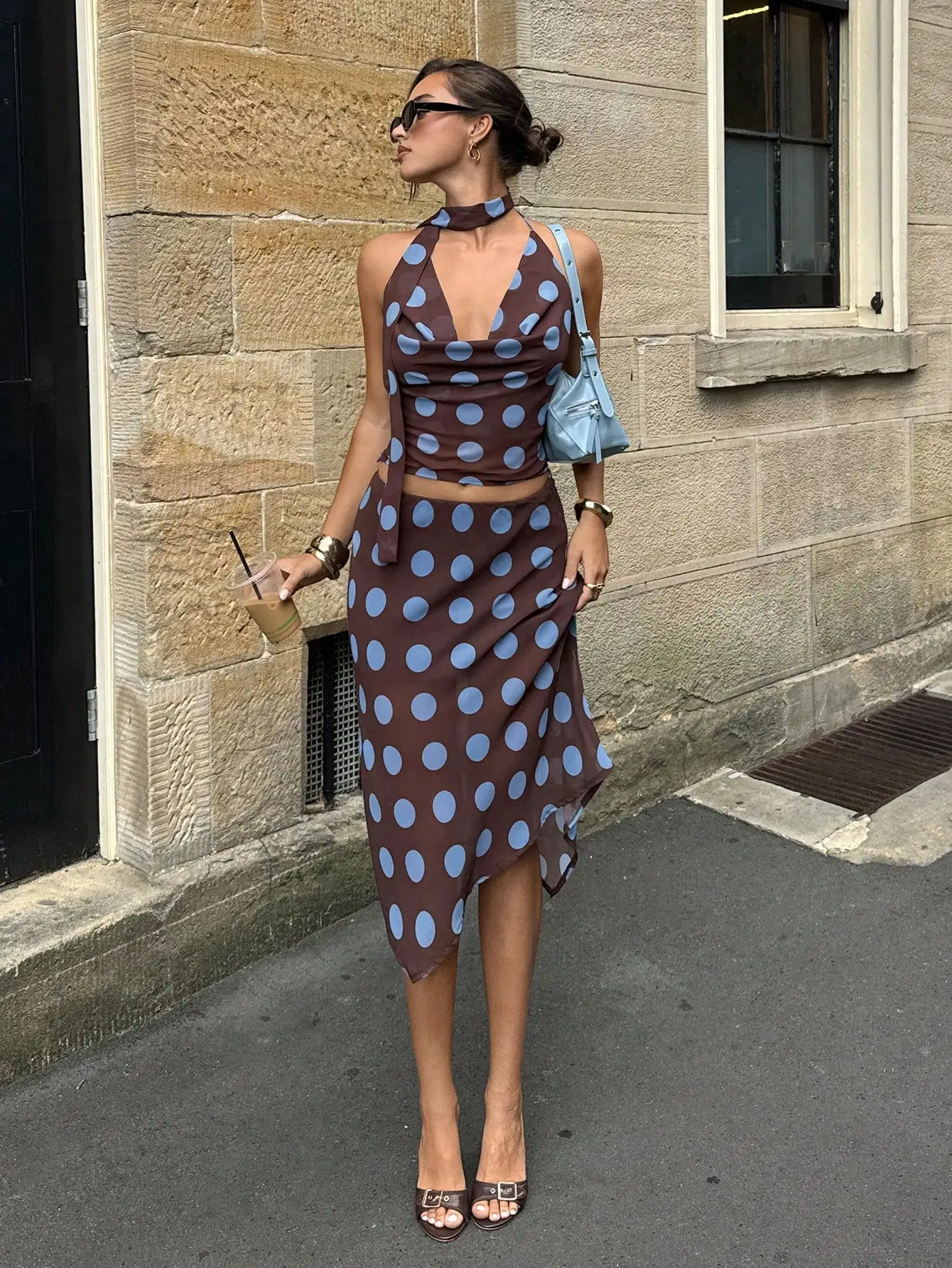 

Комплект из топа-халтера в горошек и юбки для женщин, для летнего пляжного отдыха