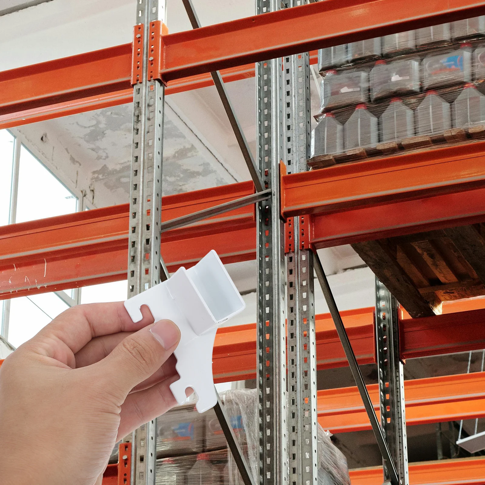 2Pcs Adjustable Shelf Brackets Metal Clips for Kitchen Cabinets Bookcase Self-Locking Support White Bookcase Clip Shelf