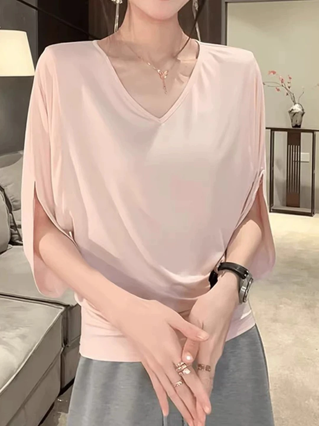 Elegant Black V-Neck Batwing Sleeve Short Sleeve T-Shirt Women Summer plus Size Loose Slimming Ice Silk Top Korean Style