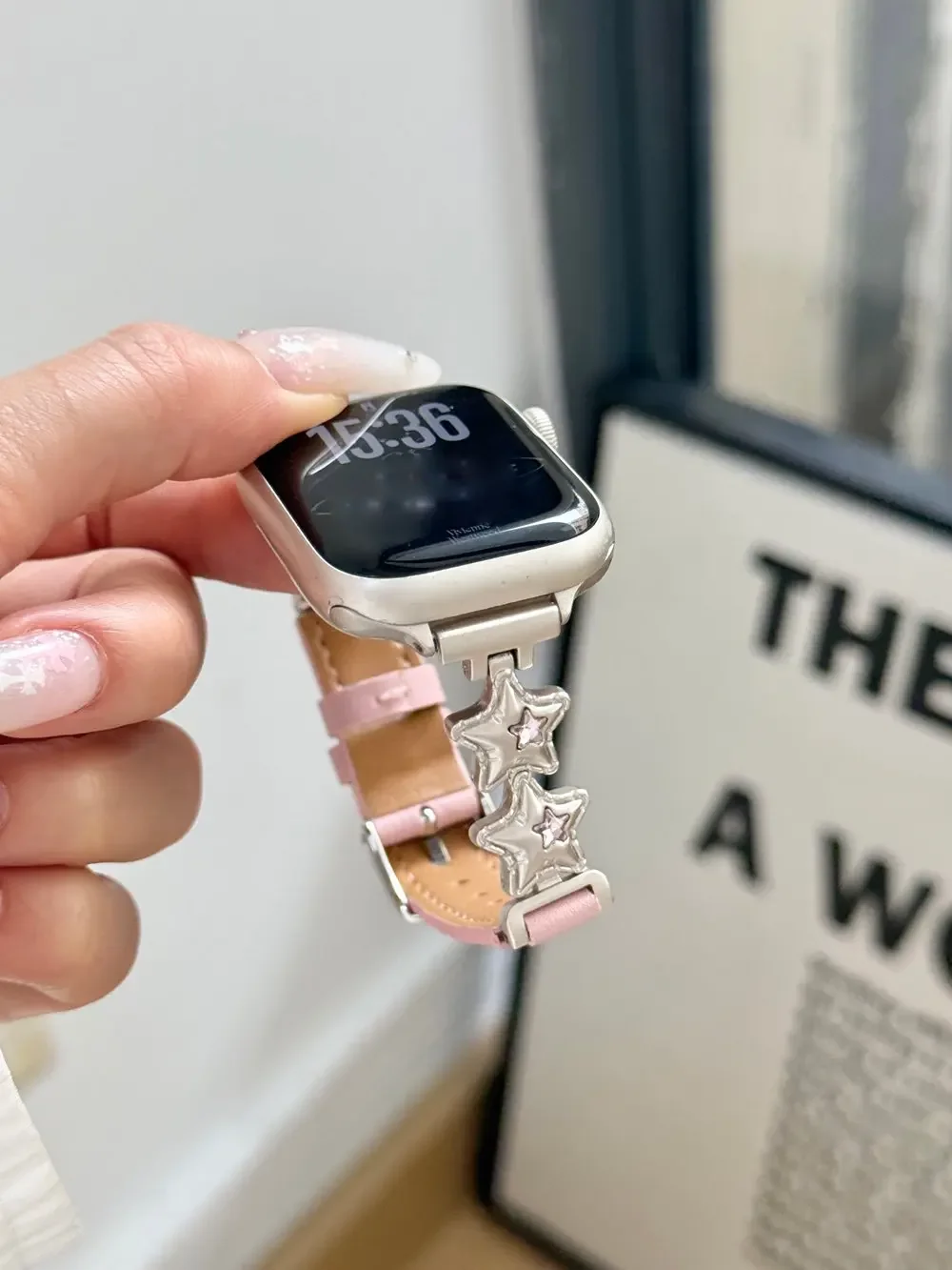 素敵なレザースターループ Apple Watch バンド女性 10/9/8/7/6/5/4/3 SE 38 ミリメートル 40 ミリメートル 41 ミリメートル 42 ミリメートル 44 ミリメートル 45 ミリメートル 46 ミリメートル 49 ミリメートルストラップ