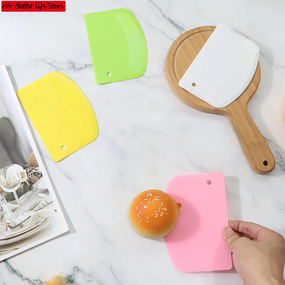 1 piece of plastic sliced cream scraper DIY slicer, hotpot scraper, cake knife, pastry baking tool, kitchen accessories