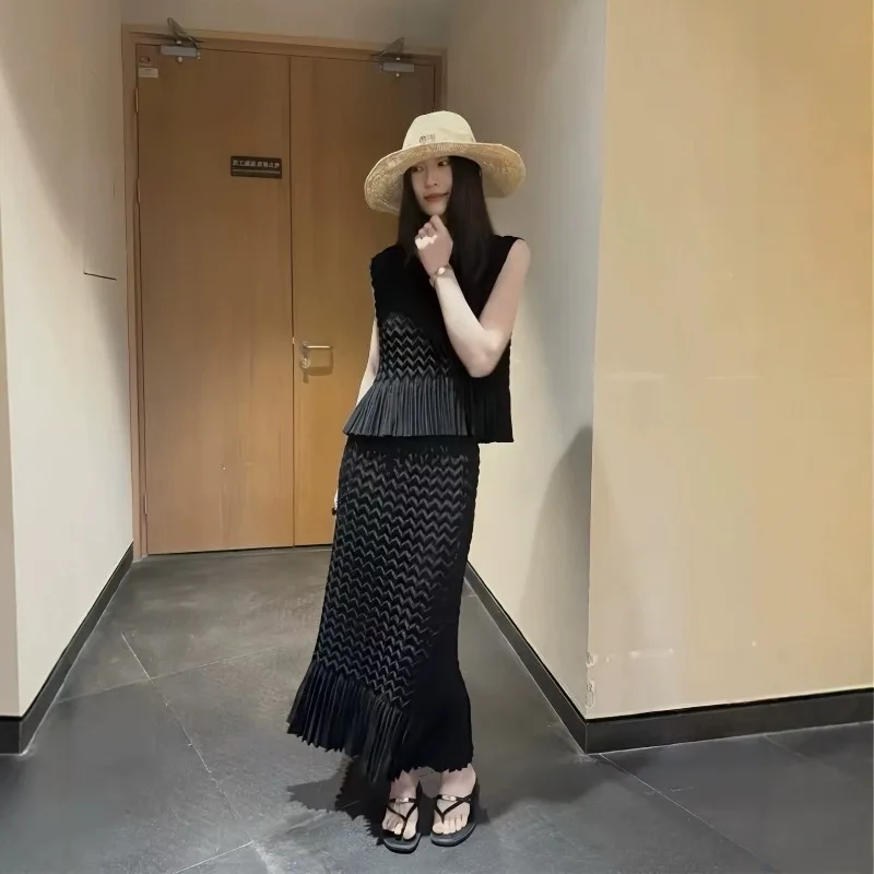 Miyake Pleated 2026 Summer New Original Sleeveless Vest and Fishtail Skirt Set Elegant Commuter Solid Color Two-Piece Set Pleat