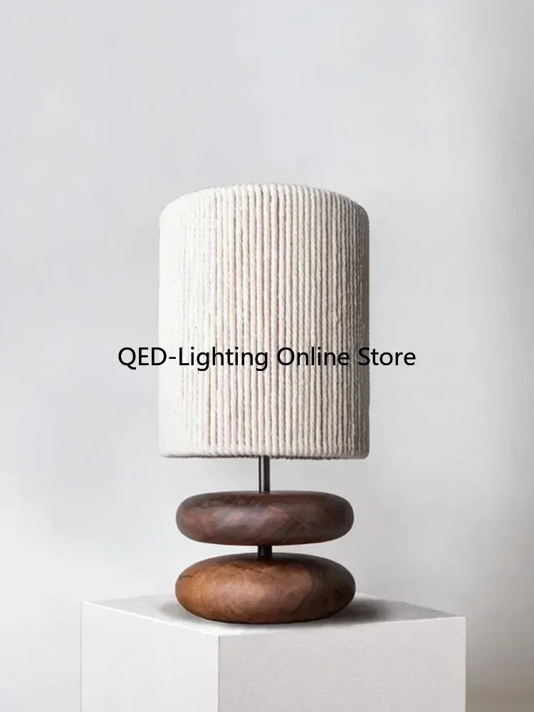 Japanese Style Creative Bedside Table Lamp Walnut Wood Color for Bedroom Designer Solid Wood Living Room Study Retro Table Lamp