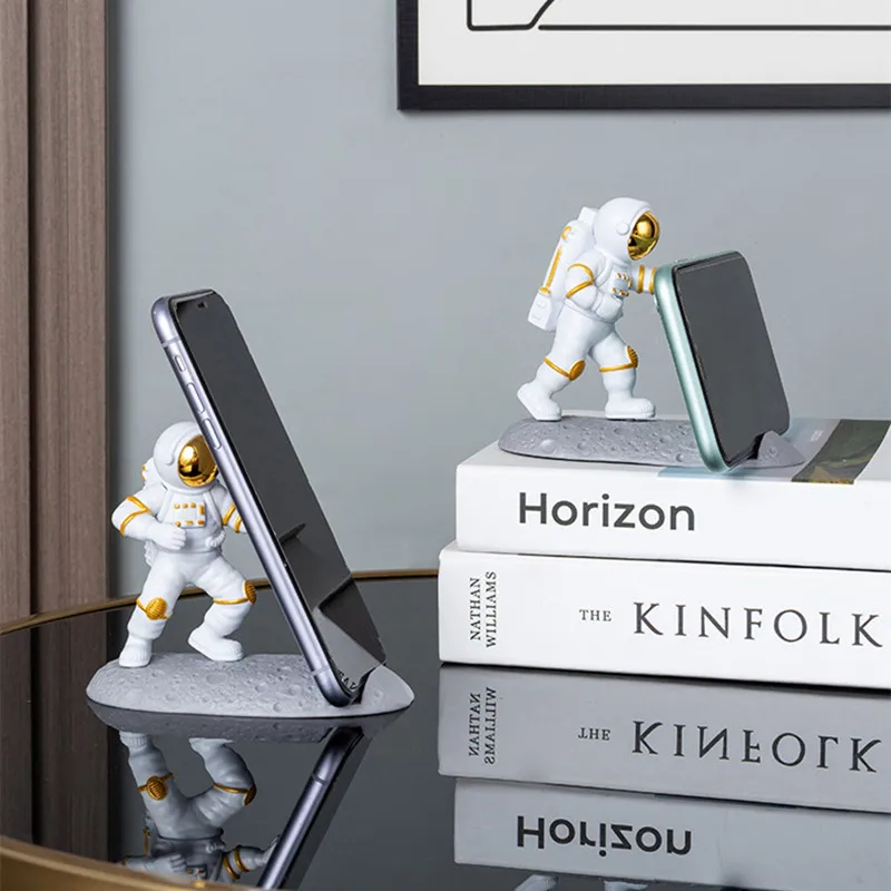 Spaceman Statue Office Cellphone Mount Decoration Astronaut Figurines Mobile Phone Pad Stand Holder Bracket Accessories Gifts