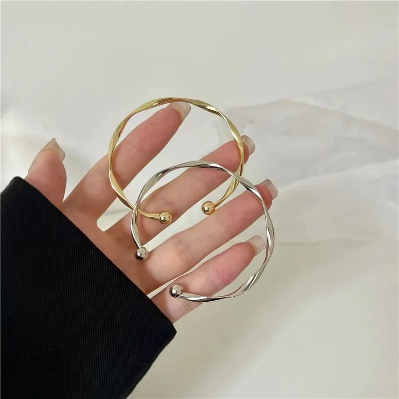 Trendy Simple Irregular Mobius Twist Open Cuff Bangle Bracelets For Women Gold Color Adjustable Jewelry Noeud Armband Pulseiras