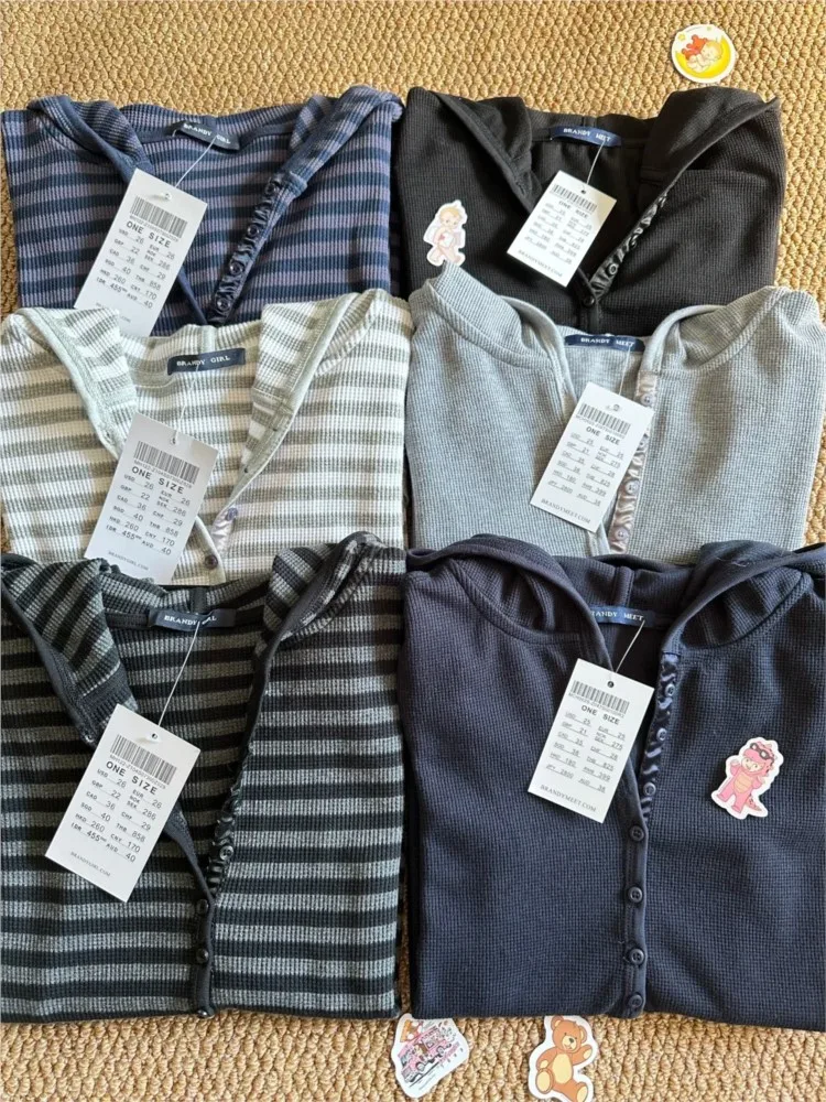 Waffel-Kapuzen-T-Shirt für Damen, Frühling Streetwear, Knöpfe, Baumwolle, Langarm, Slim Fit, Vintage Preppy Style Oberteile, Y2k